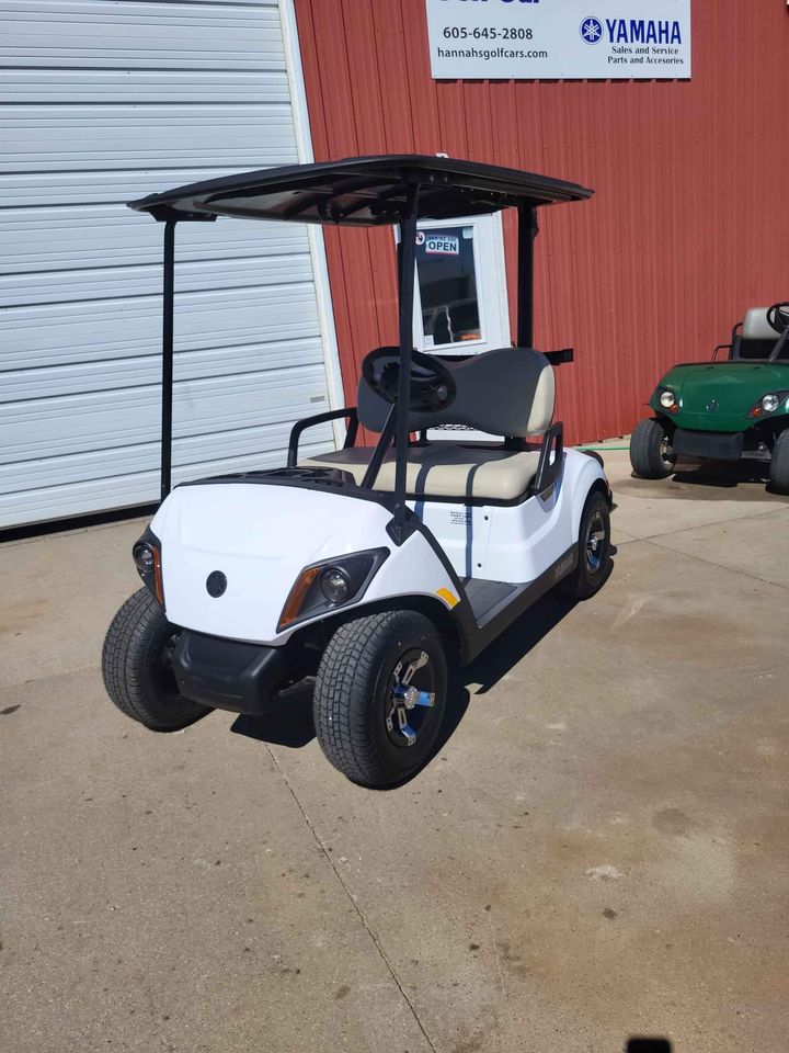 2024 Yamaha PTV QuieTech EFI Golf Car 1